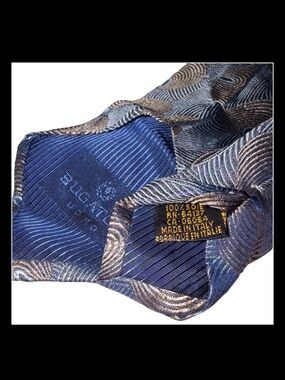 Bugatchi Blue and Silver Swirl 100% Silk Made in Italy Italian Tie